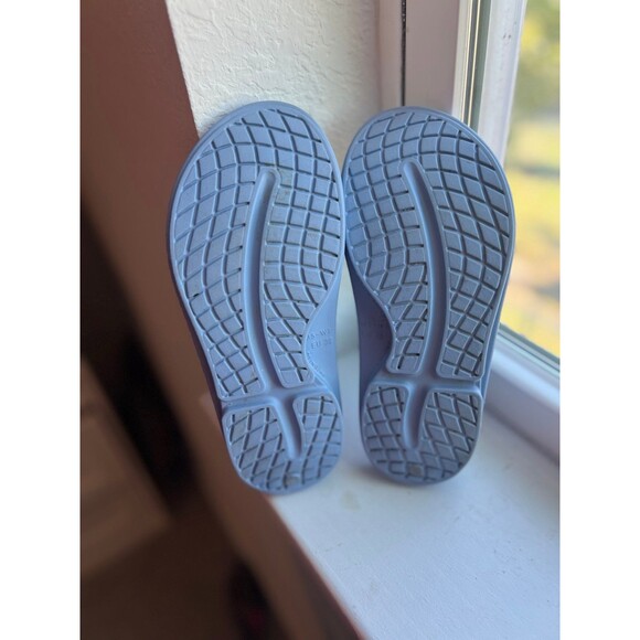OOFOS OOriginal Light Blue Flip Flip Sandals Women’s Size 7 | Men’s Size 5 - Picture 9 of 9